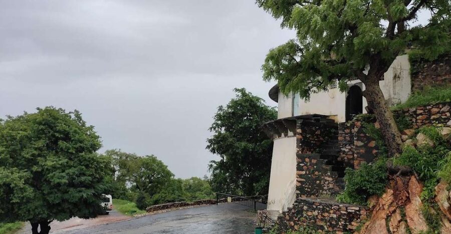 Monsoon Palace (Sajjangarh) E-bike Trail - How Much Value Do You Get for $32?