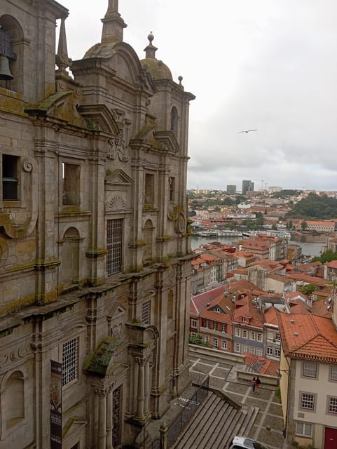 Monumental and historic Porto with the Stock Exchange Palace - Palácio da Bolsa, Porto’s grand indoor stop