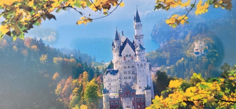 Munich: Neuschwanstein Castle and Linderhof Palace Day Trip - Leaving Munich early from Platform 27