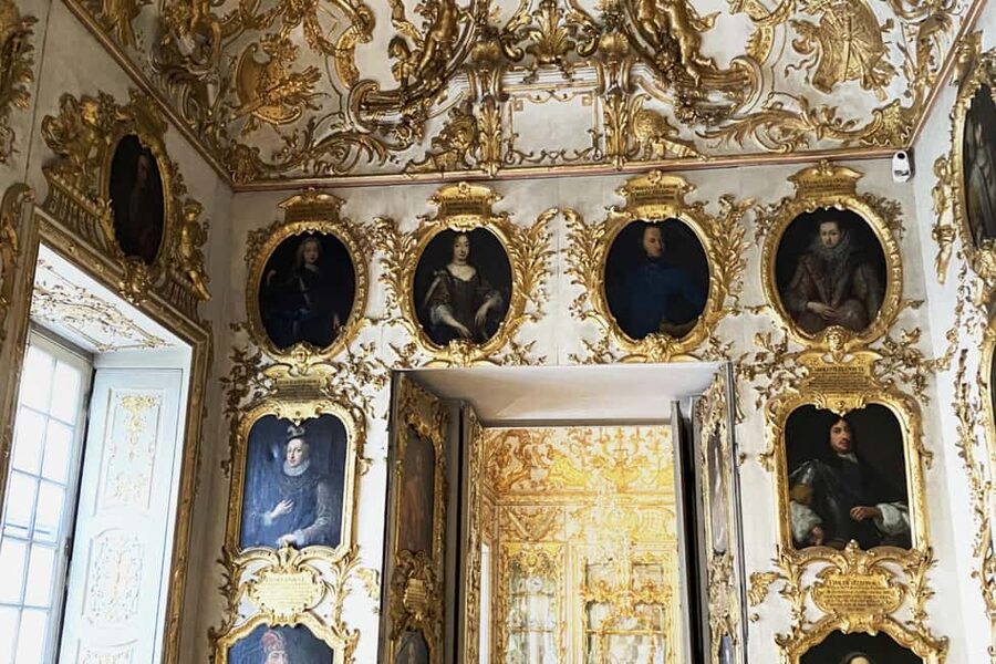 Munich Nymphenburg Palace & Carriage Museum Fast-Track Tour - Practical timing and seasonal advice