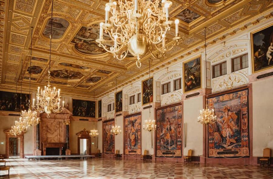 Munich: Residenz Palace and Hofgarten Skip-the-Line Tour - The 105-Minute Palace Visit
