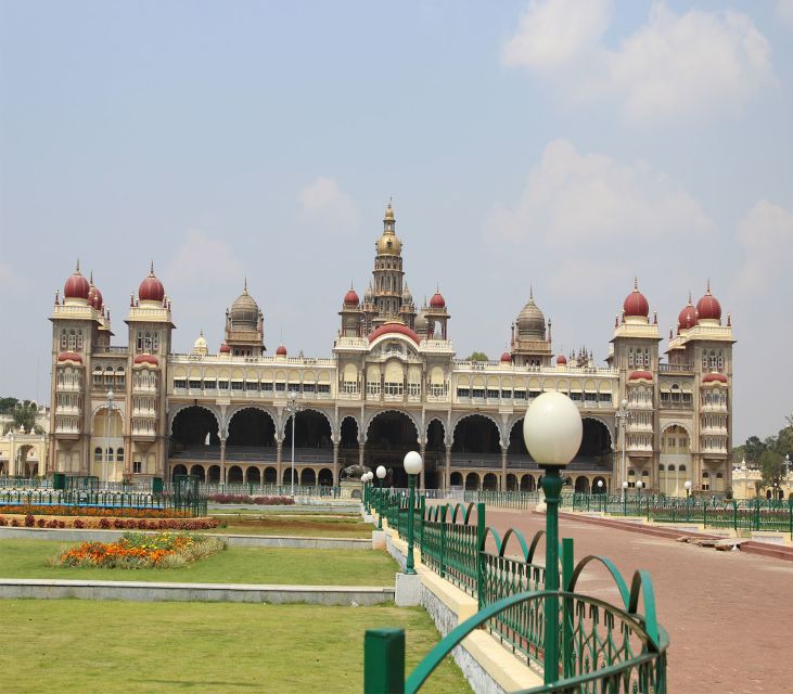 Mysore: 2-Day Palace and Gardens Tour from Bangalore - Why this two-day route works from Bangalore