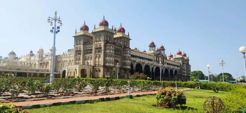 Mysore: Palace, Art Gallery & Devaraja Market Walking Tour - Why this walking route works in Mysore