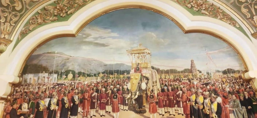 Mysore: Palace, Art Gallery & Devaraja Market Walking Tour - Jaganmohana Art Gallery, four levels of culture