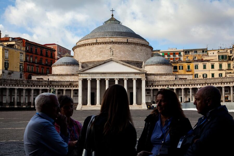 Naples: Royal Palace and Spanish Quarter Guided Tour - Key Points At A Glance
