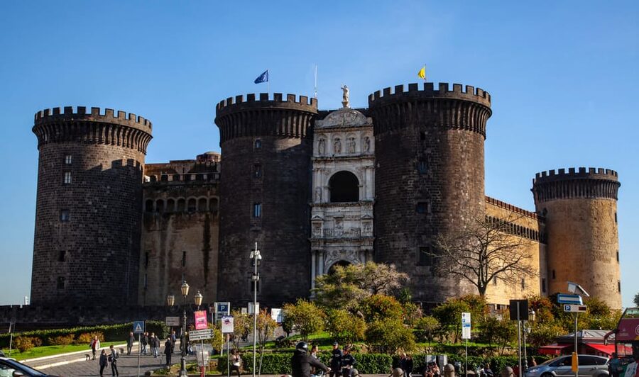 Naples: Royal Palace and Spanish Quarter Guided Tour - The Maradona Mural And Naples’ Football Devotion