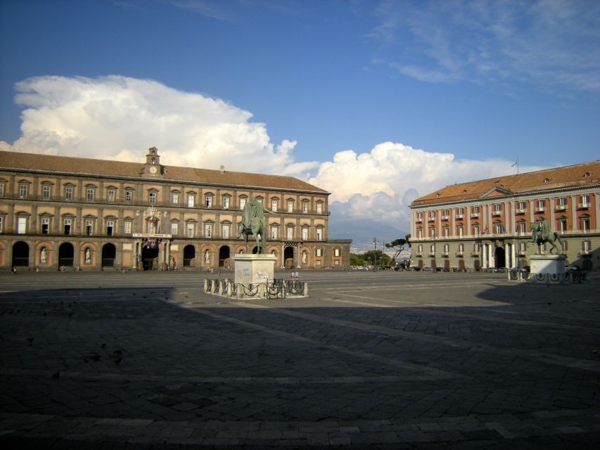 Naples: Royal Palace and Spanish Quarter Private Tour - Key points to know before booking