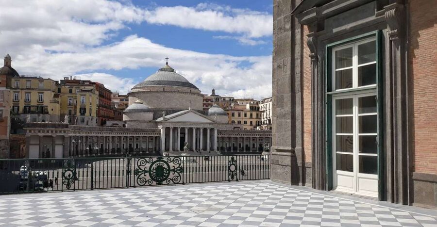 Naples: Royal Palace and Spanish Quarter Private Tour - Inside the Royal Palace’s royal rooms