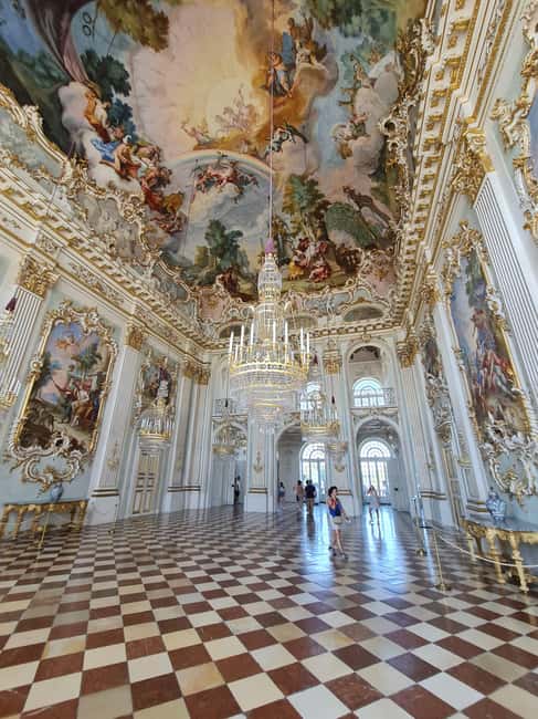 Nymphenburg Palace Reimagined (Max. 12 guests) - Arriving at the Cour d’Honneur