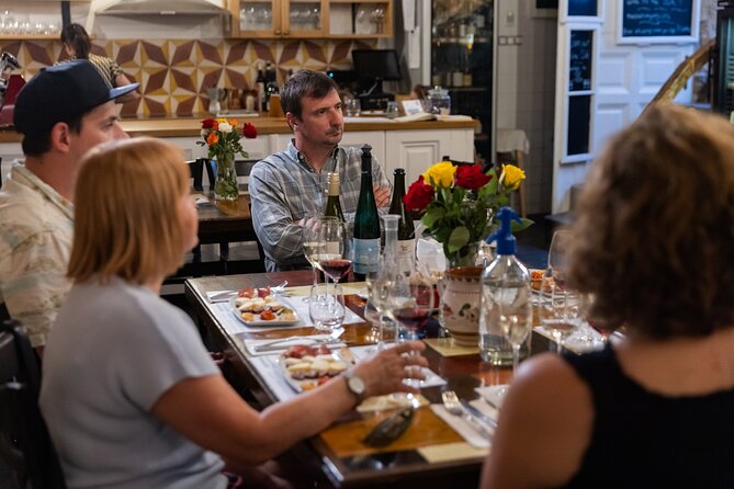 Palace District Evening Culinary, Wine, and History Walk - Why the Palace District makes a good food walk