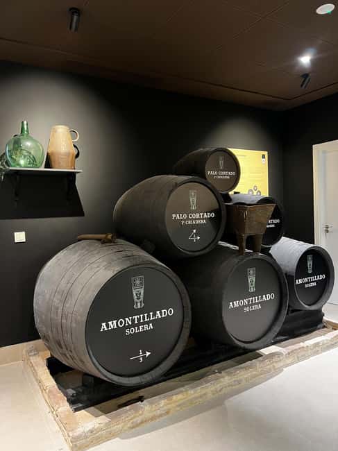 Palacio San Dionisio - Sherry Wine Museum - Three floors, from exhibition hall to brandy
