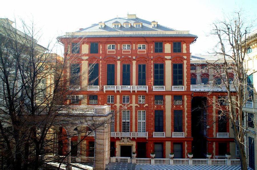 Palazzi dei Roll and Palazzo Reale Guided Tour - Is $186.92 per person good value?