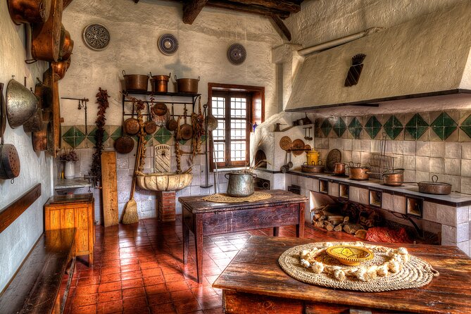 Palazzo Conte Federico - The noble floor: rooms with family stories