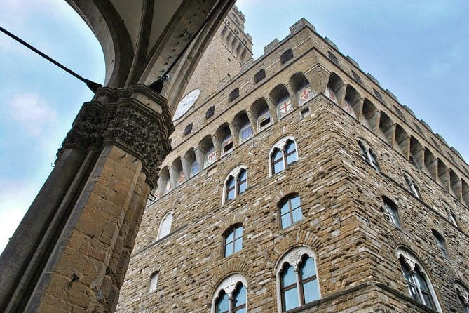 Palazzo Vecchio guided experience with entrance ticket - Starting at Piazza della Signoria