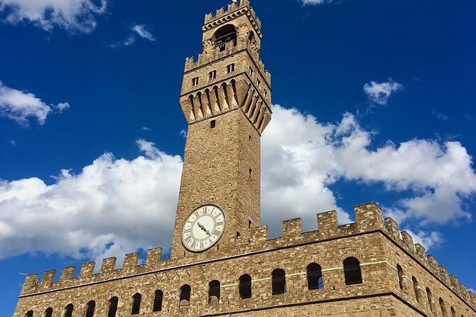 Palazzo Vecchio guided experience with entrance ticket - The palace, the Medici, and the art