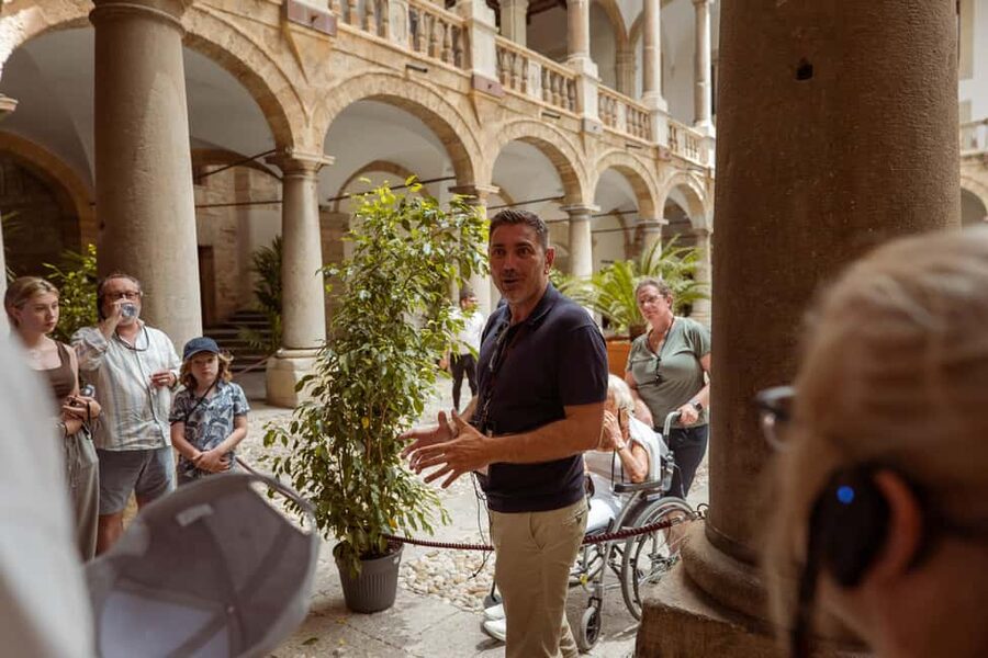 Palermo: City & Palazzo dei Normanni Guided Walking Tour - Four things to know before you book