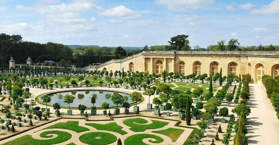 PARIS: Private transfer Château Versailles van 7 people 4H - Is $397 a Good Value for Seven People?