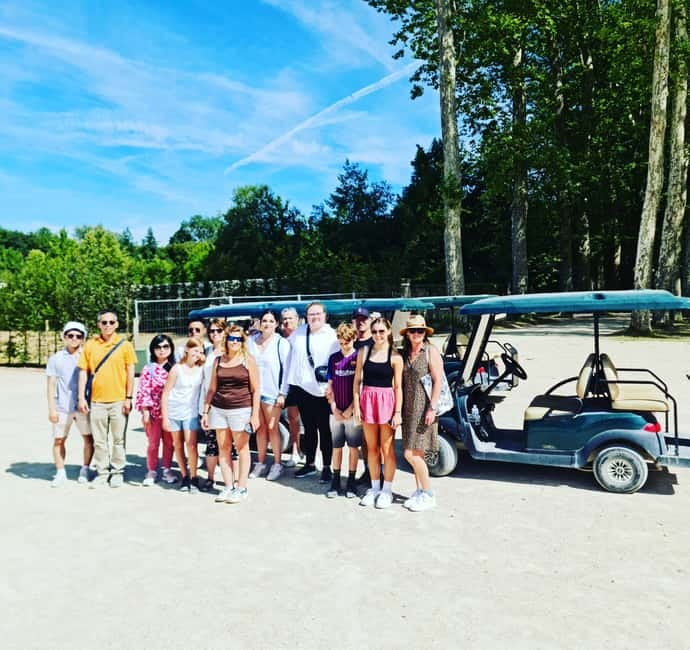 Paris: Versailles Golf Cart & Bike Tour with Palace Entry - A picnic with Angelina and wine