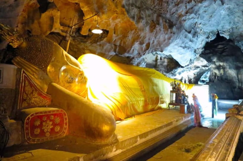 Petchaburi Temples & Royal Palace - small Join Group Tour - Khao Luang Cave and the shafts of light