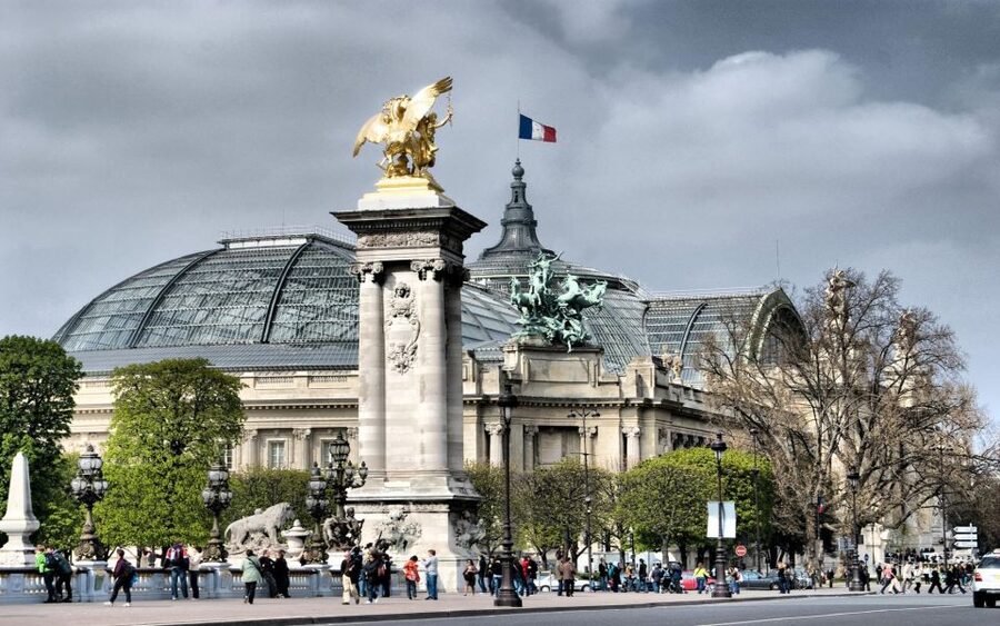 Petit Palais Paris Museum of Fine Arts Tour with Tickets - What the transfer options add