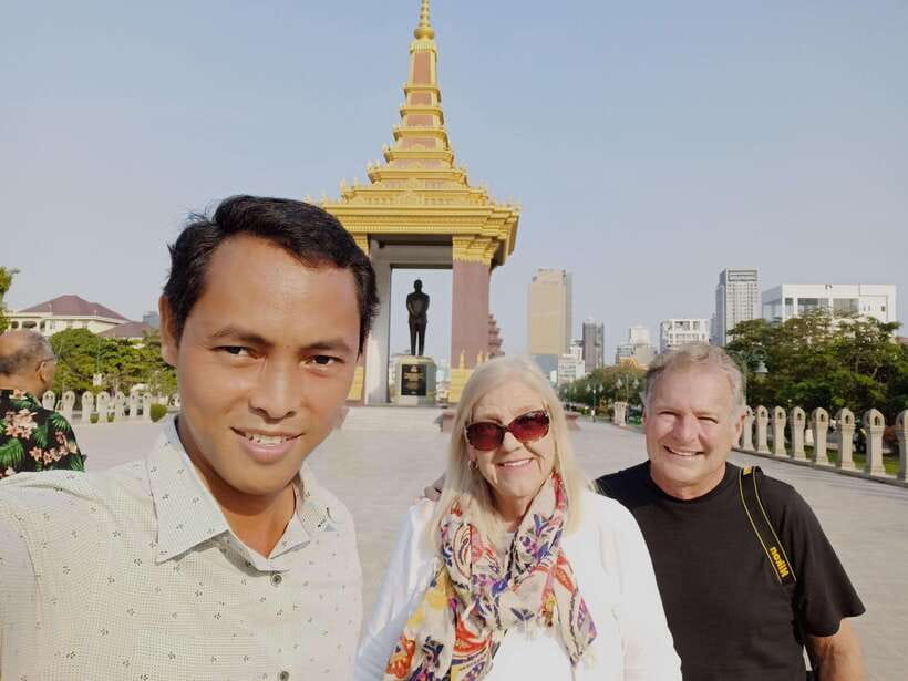 Phnom Penh: Royal Palace, S21, Killing Fields & More Tour - Choeung Ek and the Killing Fields