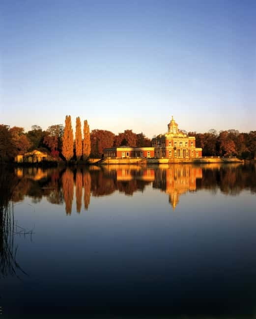 Potsdam: 5-Hour-Tour "Parks & Palaces" from Berlin by VW-Bus - Why this five-hour Potsdam tour works well