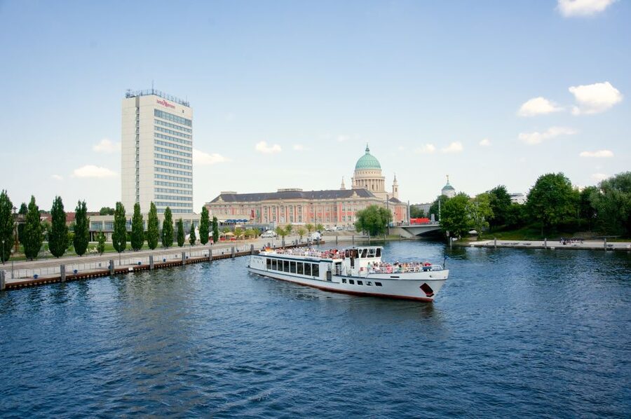 Potsdam: Palace Tour by Boat - Key points to know before boarding