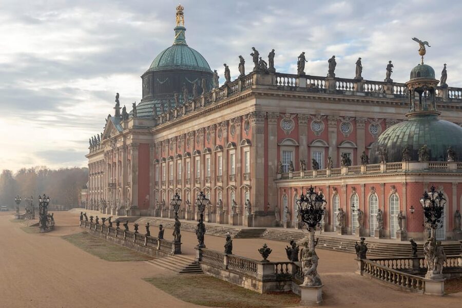 Potsdam: Sanssouci Palace and Prussian Palaces Entry Ticket - The gardens and the walk between palaces