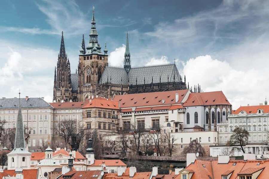 Prague Castle, St. Vitus Cathedral, Royal Palace, St. George's Basilica - St. Vitus Cathedral and the Bohemian crown