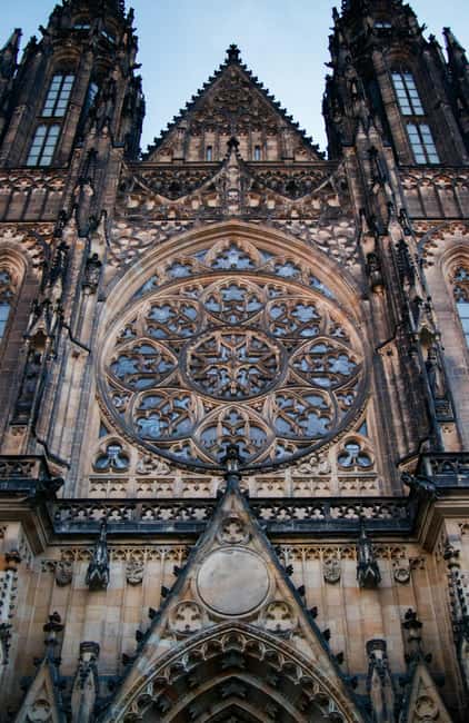 Prague Castle, St. Vitus Cathedral, Royal Palace, St. George's Basilica - The Old Royal Palace and the Defenestration that changed Europe