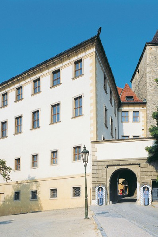 Prague: Lobkowicz Palace Ticket & Audio Guide - Timing, bags, and mobility notes