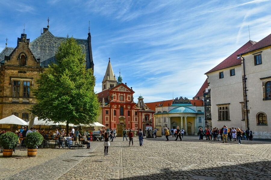 Prague: Prague Castle and Lobkowicz Palace Entry Tickets - Starting at Lobkowicz Palace