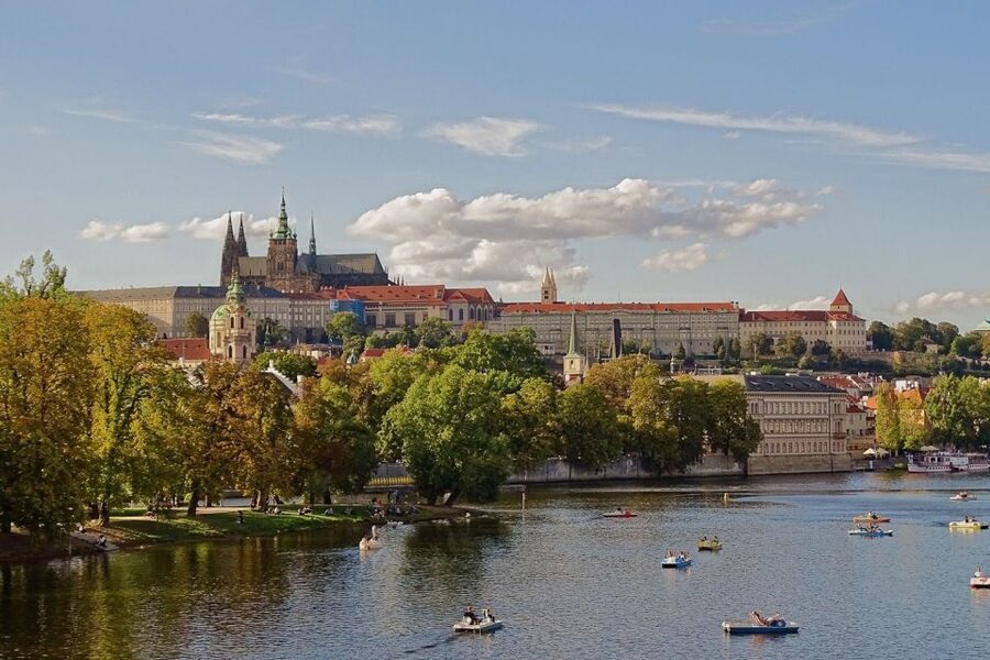 Prague: Prague Castle and Lobkowicz Palace Entry Tickets - Twenty-two rooms of art, music, and family history