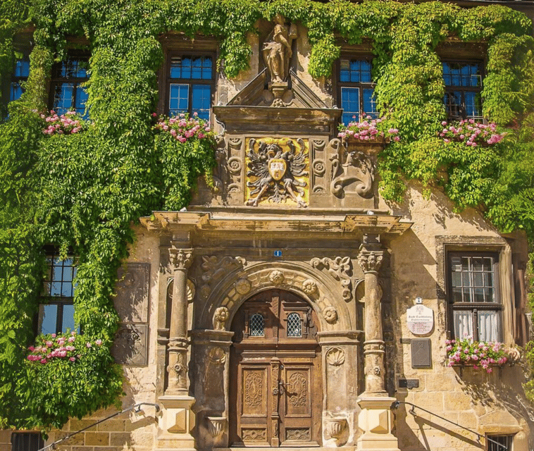 Premiumstadtführung (historische Altstadt und Schlossberg) - Starting at the market square and town information office