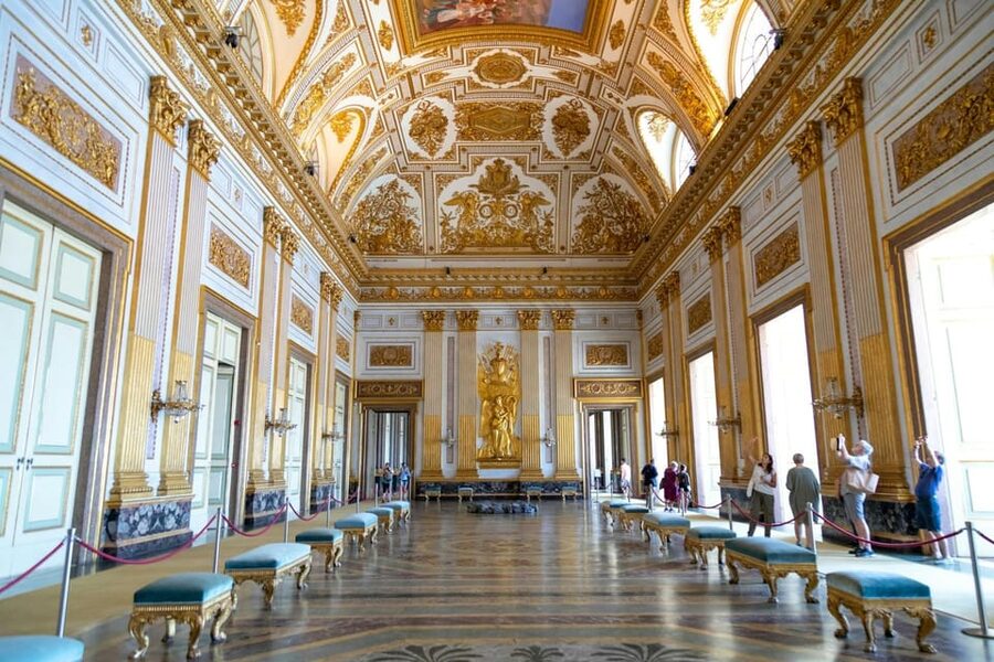 Private Caserta Royal Palace and Gardens Tour inc. Shuttle - The 10-minute shuttle to the English Gardens