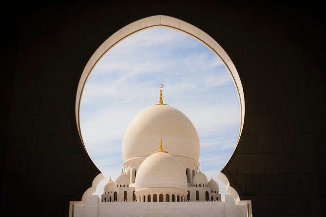 Private Full Day Tour Abu Dhabi City, Grand Mosque & Palace - Saadiyat Island, Yas Island, and the drive back