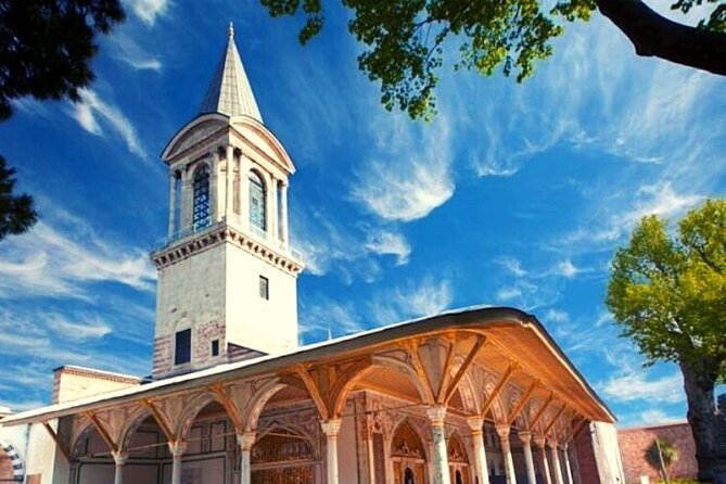Private Guided Basilica Cistern and Topkapi Palace with Skip Line - Small details that can make the day better