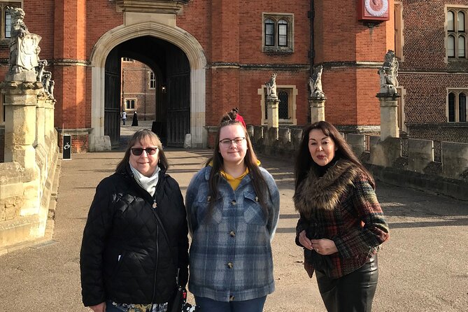 Private Guided Tour of Hampton Court Palace - Price, timing, and what the fee really covers