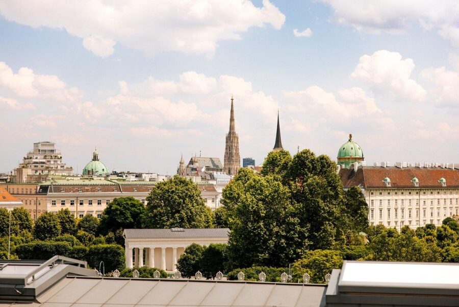 Private Half-day Vienna City Tour incl. Schönbrunn Palace - Seeing Vienna along the Ringstrasse