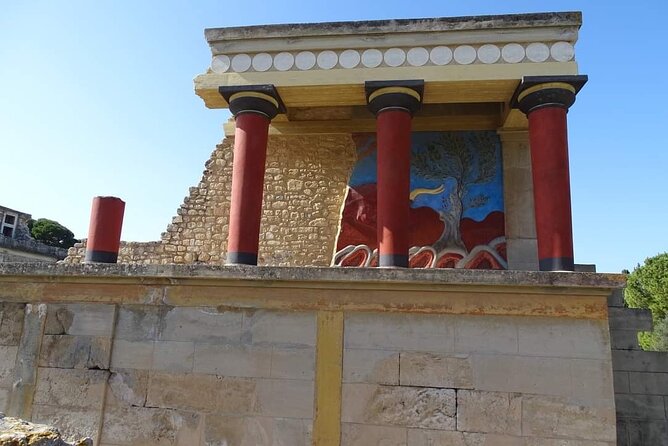 PRIVATE-Knossos Palace-Zeus Cave-Olive Oil Tasting-Old Villages - Omalia Olive Press and the Cretan golden liquid