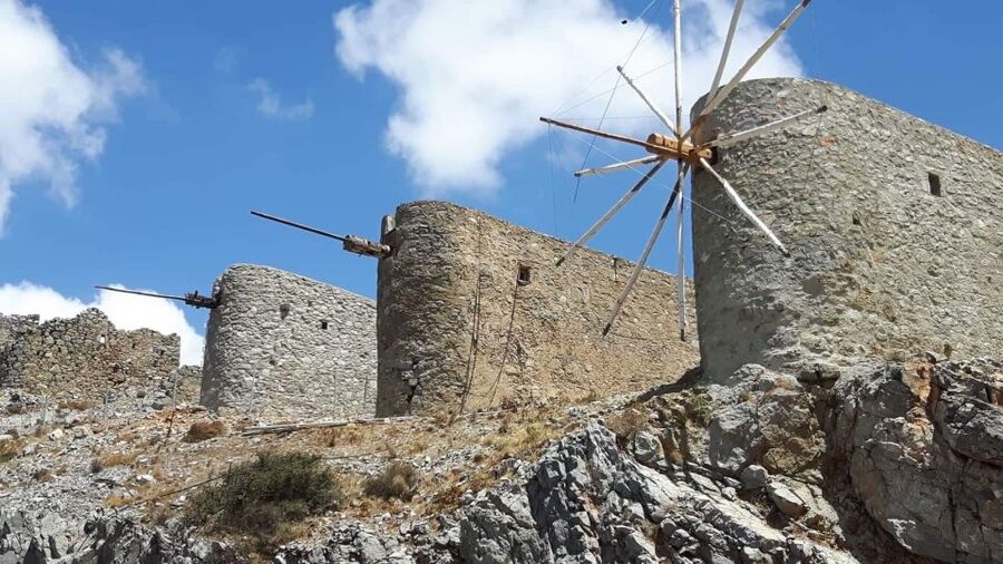 Private-Knossos Palace-Zeus -Villages-Olive Oil Factory - Knossos Palace: save the major site for last