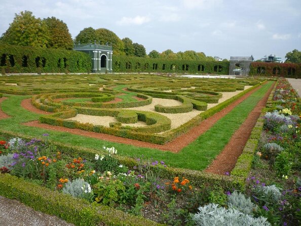 Private Schönbrunn Palace and Gardens Tour - Key points to know before booking