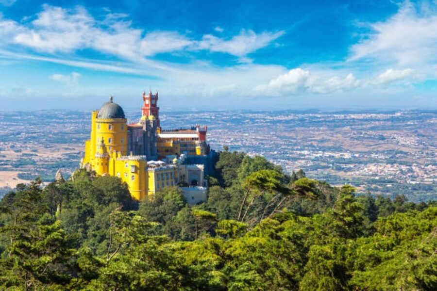PRIVATE Tour From Lisbon: Sintra, Pena Palace and Cascais - Who should book this experience?