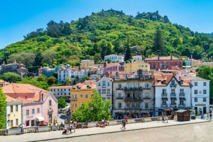 PRIVATE Tour From Lisbon: Sintra, Pena Palace and Cascais - Why this private route works well from Lisbon