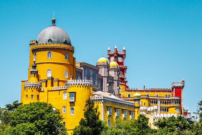 Private Tour Sintra, Palaces and Mountain Tuk Tuk(2 to 6 people) - A short stop at Vale dos Lagos