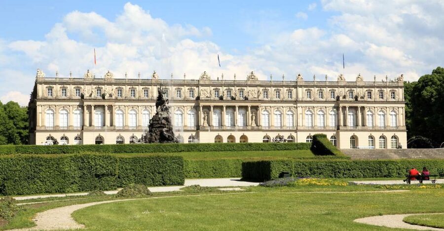 Private Van Tour to the Royal Palace of Herrenchiemsee - What the private van adds