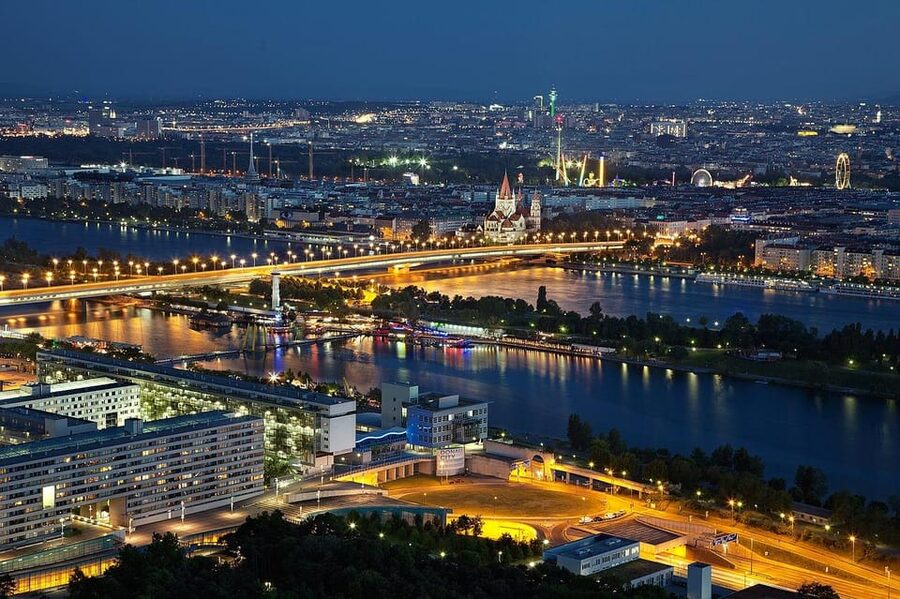 Private Vienna Night Tour – Palaces & City Lights - Belvedere Palace under evening lighting
