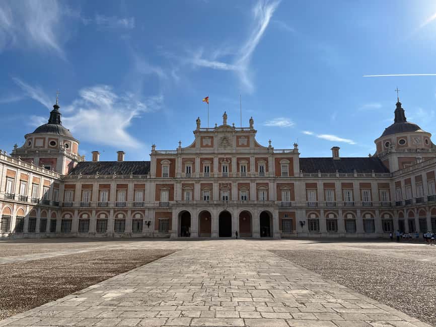 Royal Palace of Aranjuez Small-Group Tour with Entry Ticket - Key Points Before You Book