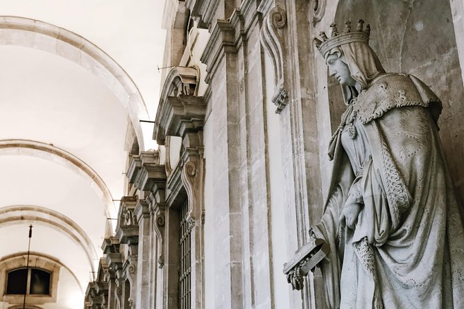 Royal Palace + Old City Madrid Exclusive Guided Walking Tour - Puerta del Sol and the heart of central Madrid