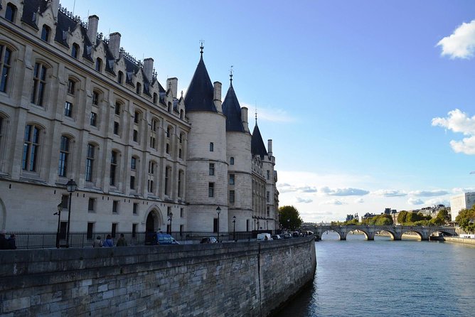 Sainte-Chapelle, Conciergerie & Palais de Justice Private Tour - Is $163.53 per person fair value?